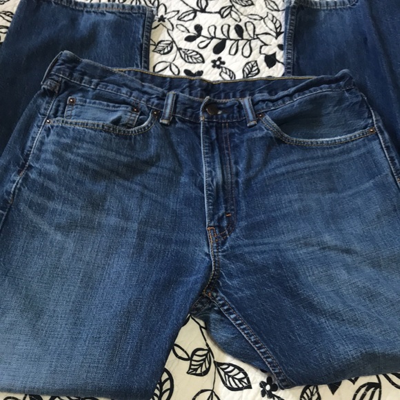 ❤️(71) Levi’s 505 jeans 36 wide by 32 long. Jeans are in great condition. - Picture 5 of 10